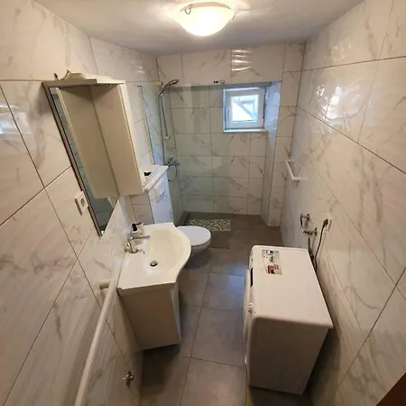 Apartment U Centru Komize